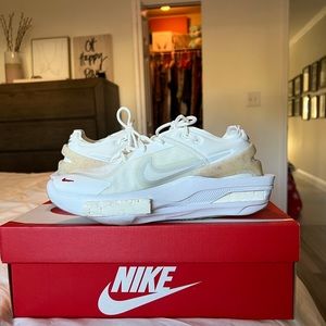 Nike Fontanka Edge sneakers white 7.5